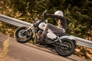 Aproveite o asfalto com o novo MITT 125 MB CUSTOM