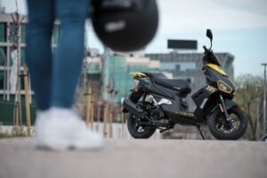 aproveite a nova scooter MITT 50 XRS agora em Cabo Verde