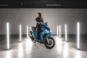 Disfruta Ahora del SCOOTER MITT 125 URBAN